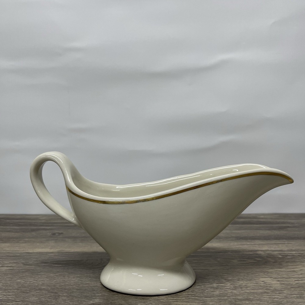 Vtg Mayer China Ivory Gravy Boat Gold Trim Beaver Falls PA #479‎ Restaurant Ware